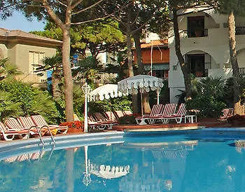 Agora Park 3*