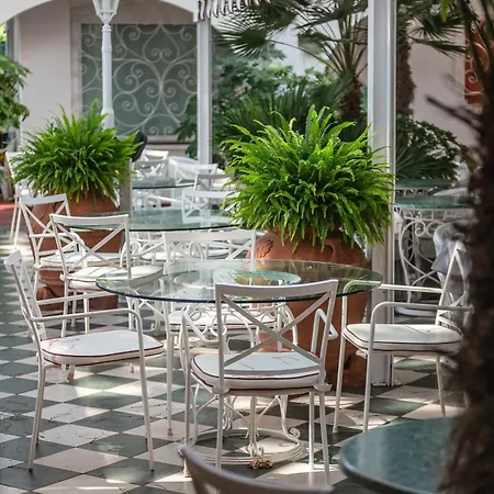 Agora Park Ξενοδοχείο 3*