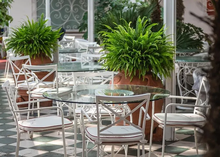 Agora Park Hotel 3*